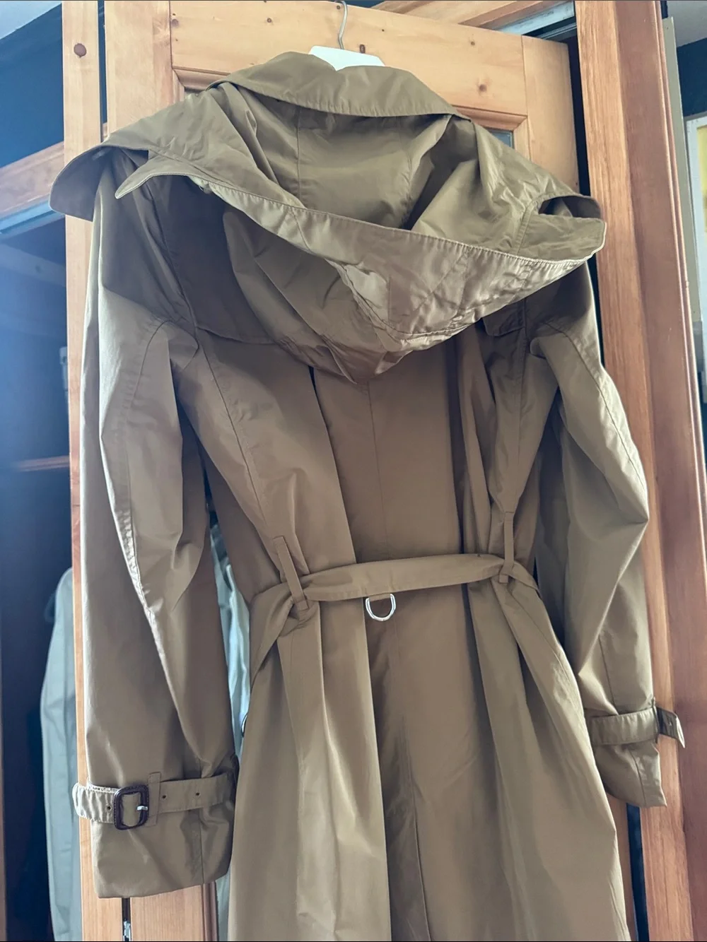 Burberry coated nylon trench coat - Picture 8 of 9